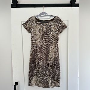 Stunning business dress perfect for the holiday season